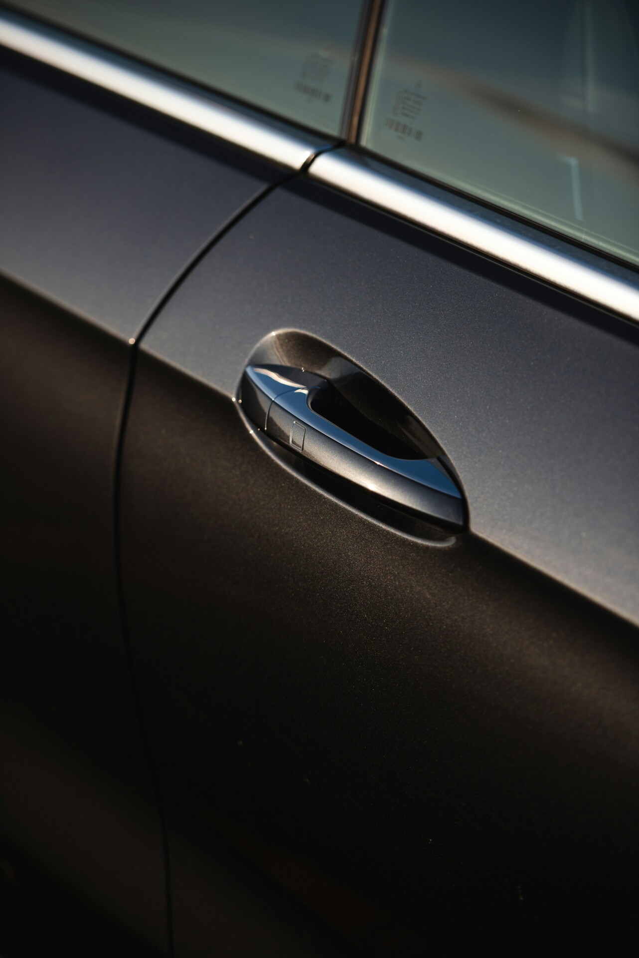 China Bans Futuristic Door Handles Over Safety