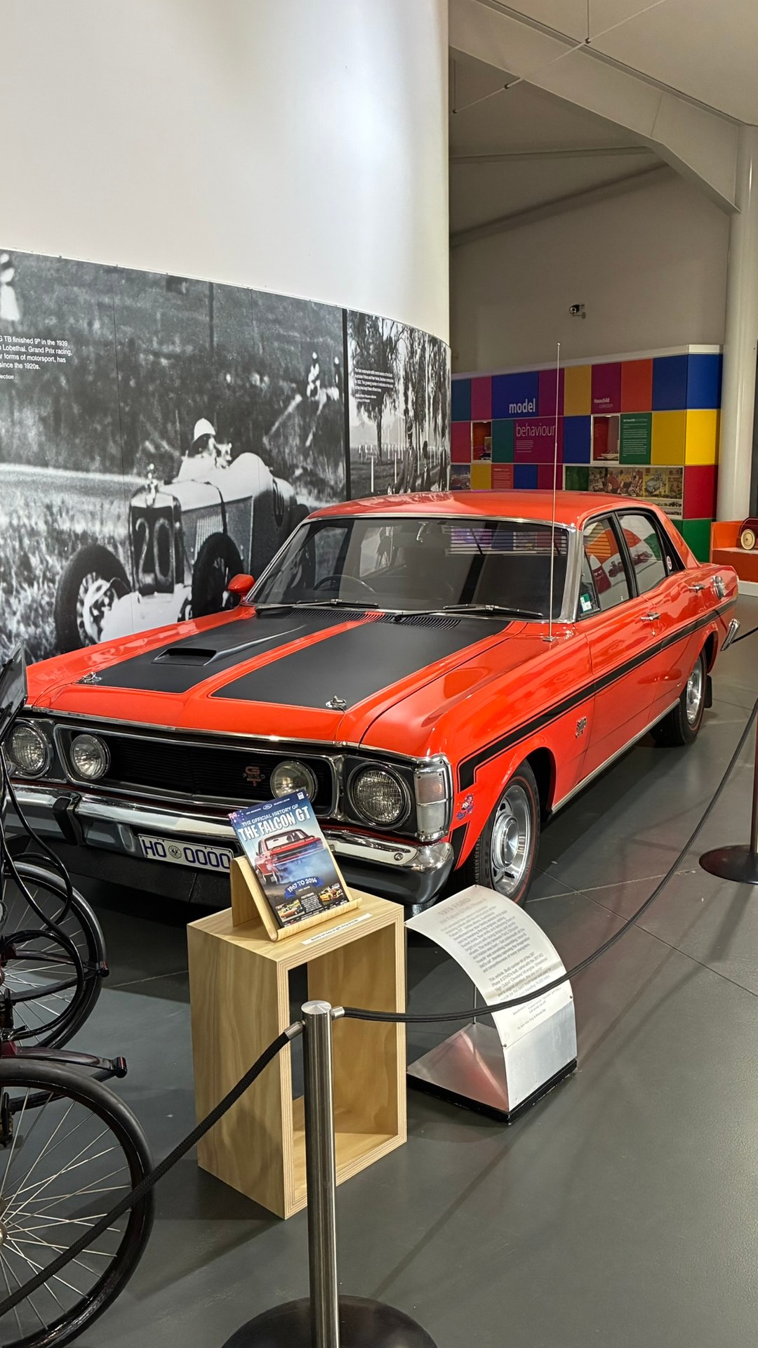 National Motor Museum, Birdwood. Part 2 of 18.

1965 Volvo P 1800 S
1976 Holden HQ Sandman
1924 Rolls-Royce Silver Ghost