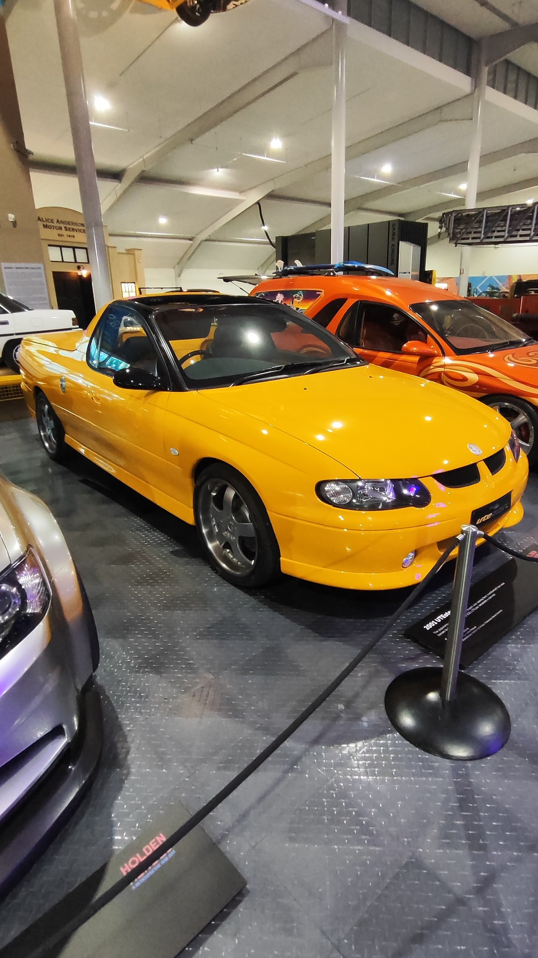 2001 UTEster

Targa Top UTE Awesome, but not at the same time.

Seen at the National Motor Museum, Birdwood.