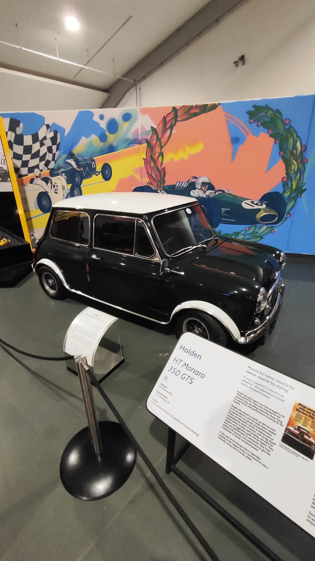 National Motor Museum, Birdwood. Part 7 of 18.

2002 Holden SSX
1983 Mitsubishi Magna GLX Sedan Prototype
Baby Austin
19