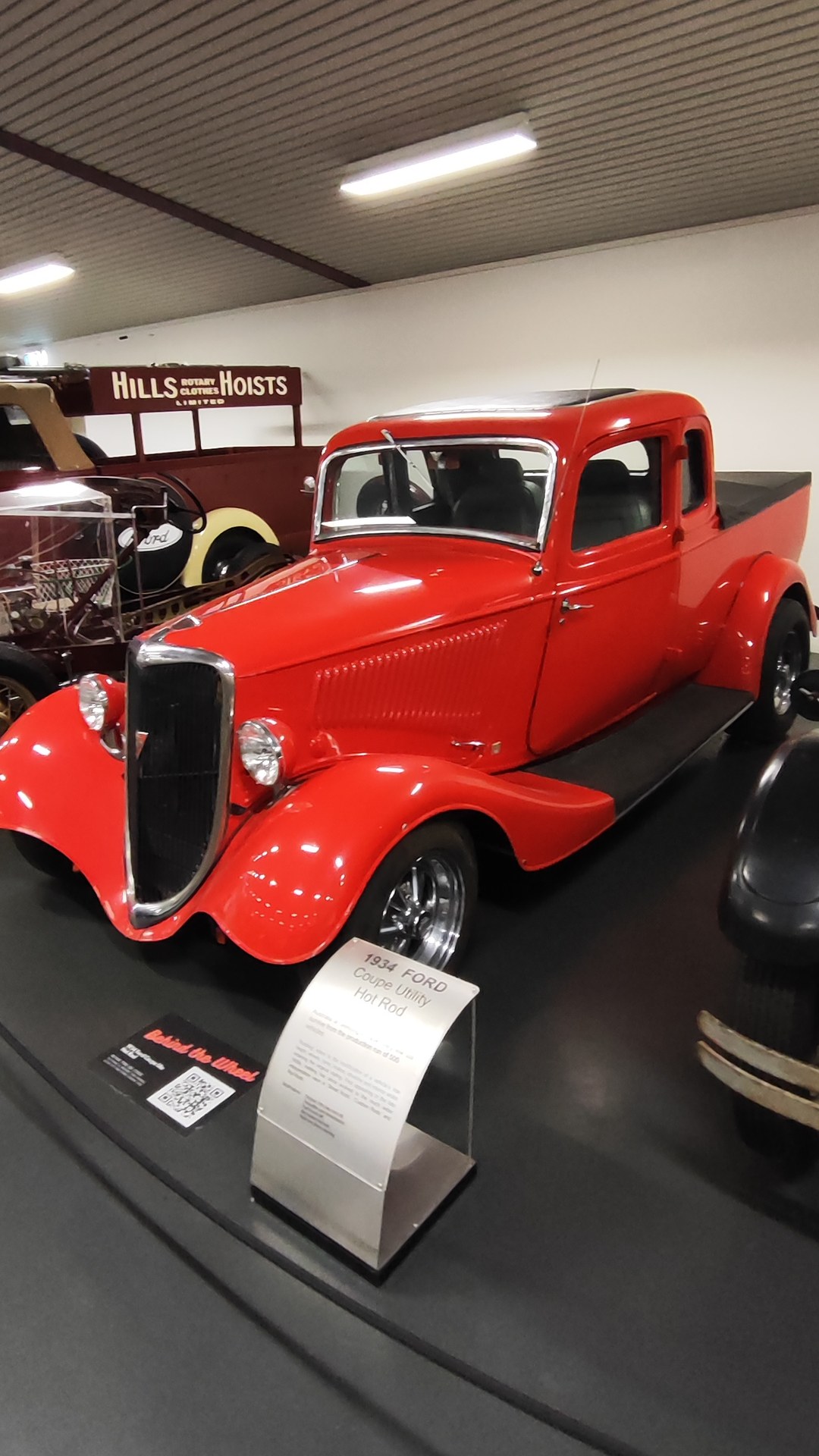National Motor Museum, Birdwood. Part 5 of 18.

1925 Rolls Royce
1916 Dodge Tourer - Servicing cars of all makes
Holden 