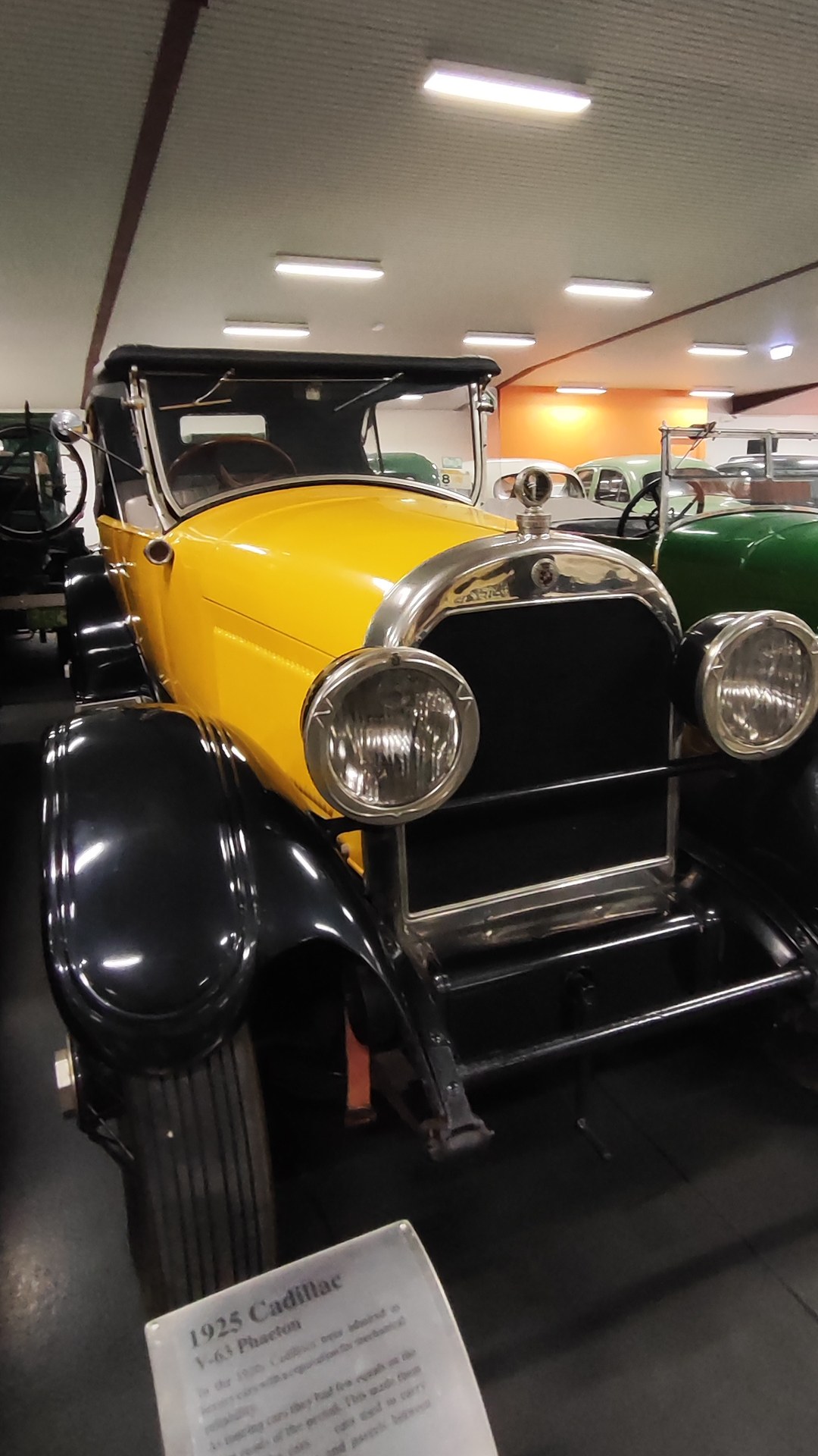 National Motor Museum, Birdwood. Part 15 of 18.

1963 Dodge 108F Utility
1927 Chevrolet, series LM Capitol Truck
1925 Ca