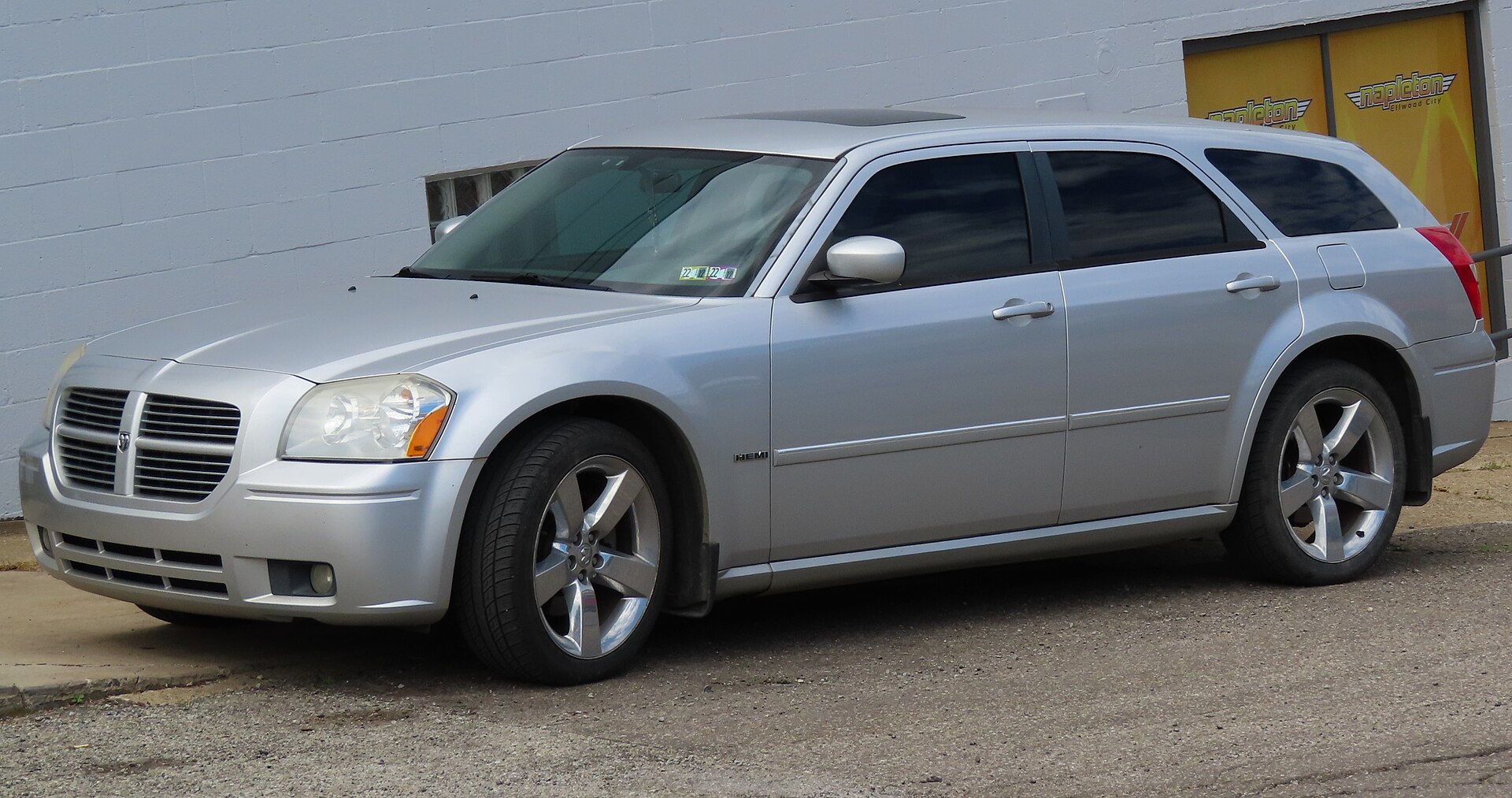 Dodge Magnum 1st Gen