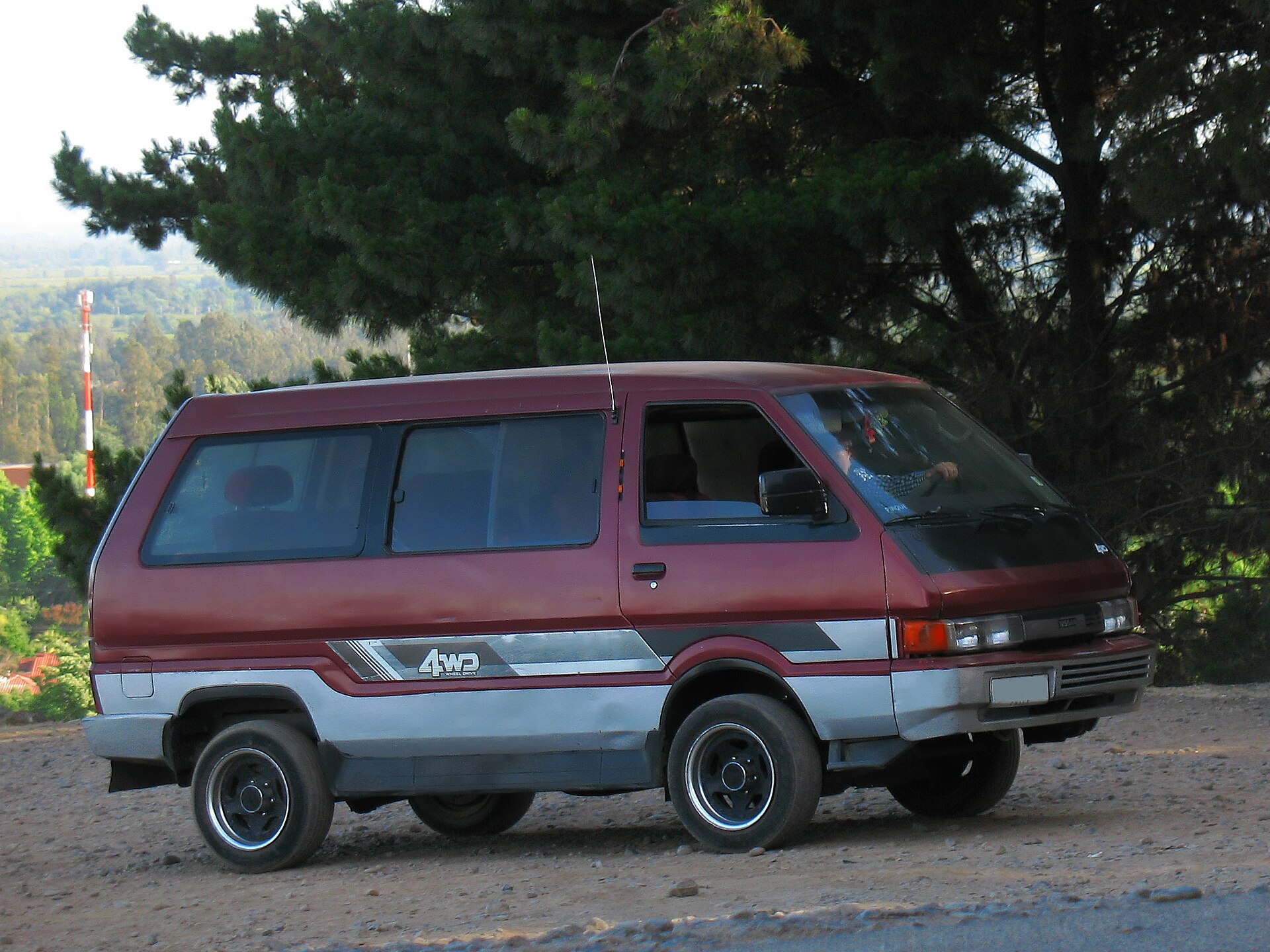 Nissan Largo GC22