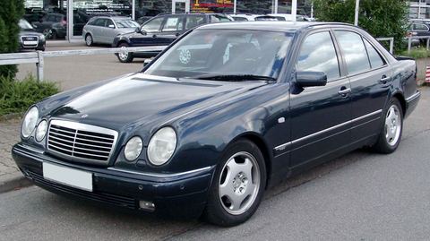 Mercedes-Benz E-Class W210 E 55 5G-Tronic