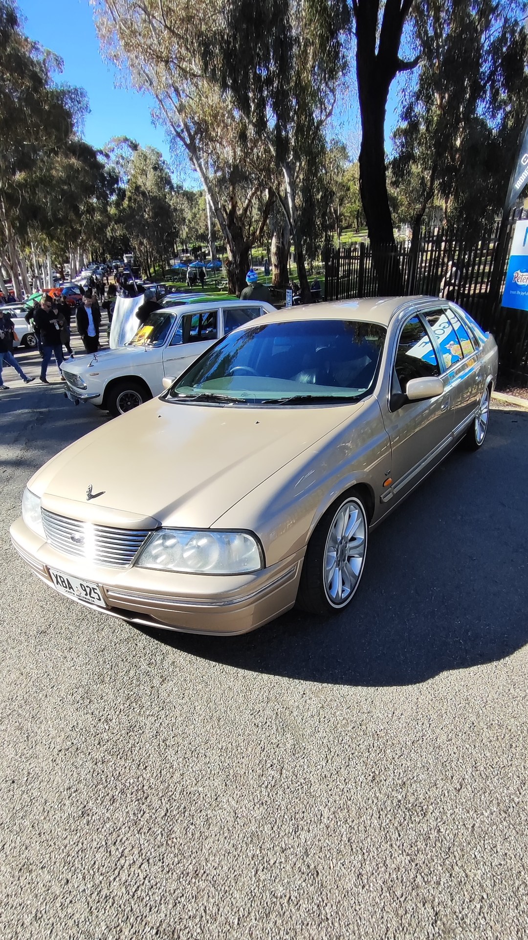 Adelaide Hills COFFEE RUN! Gumeracha, part 3 of 38.

Ford Fairlane AU · XBA925
late-1960s Japanese sedan · RJC348