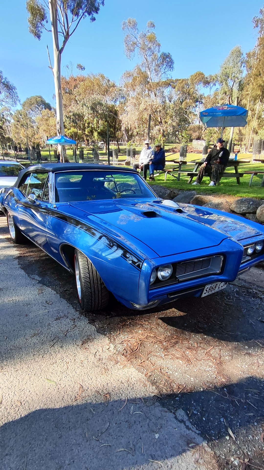 Adelaide Hills COFFEE RUN! Gumeracha, part 9 of 38.

Pontiac GTO · S868CJM
Holden Caprice WM II · S477BKC
Holden Caprice