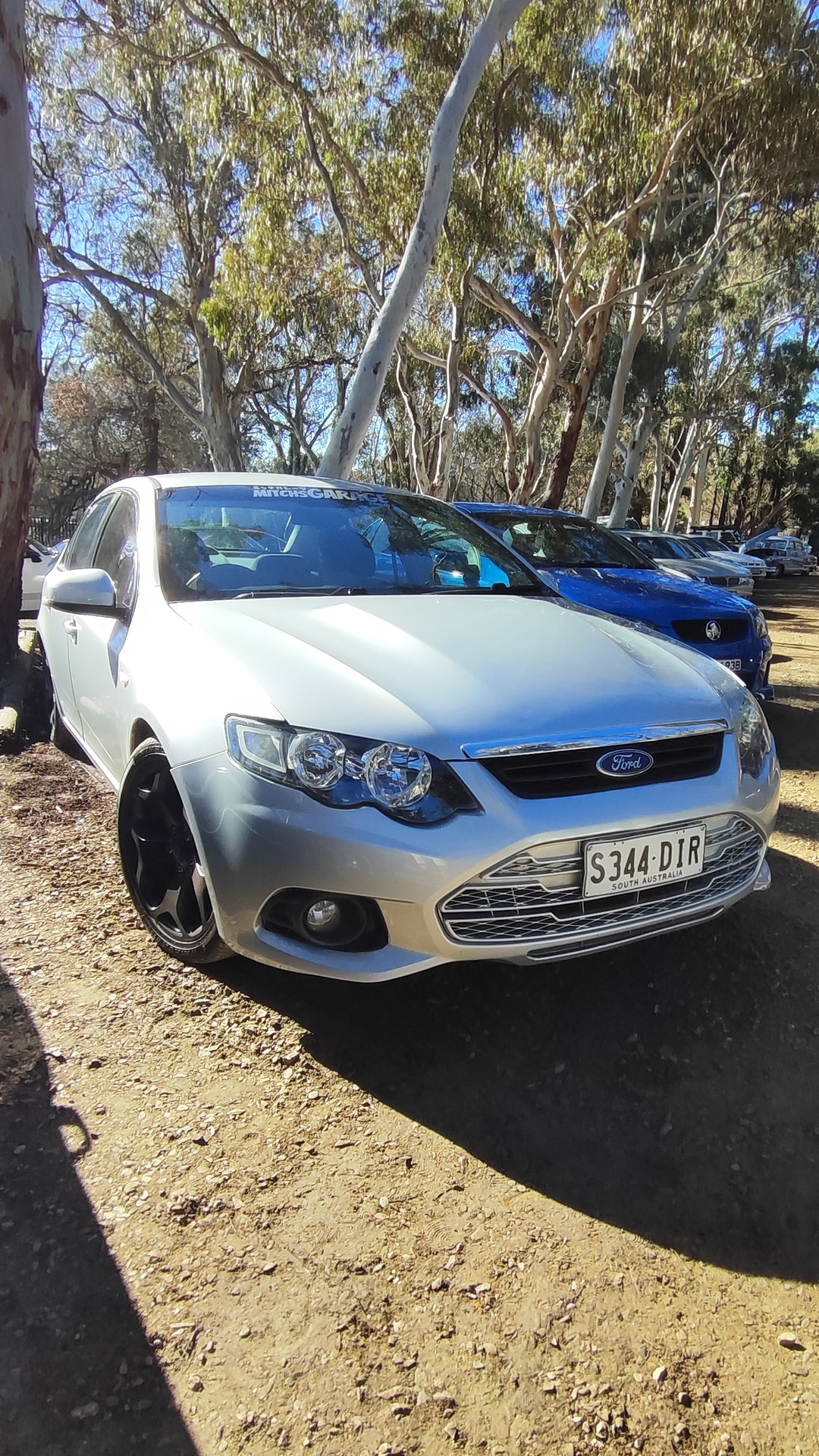 Adelaide Hills COFFEE RUN! Gumeracha, part 15 of 38.

Blue Ford Mustang 1st Gen #1
Black Chevrolet Camaro 1st Gen #1 · S
