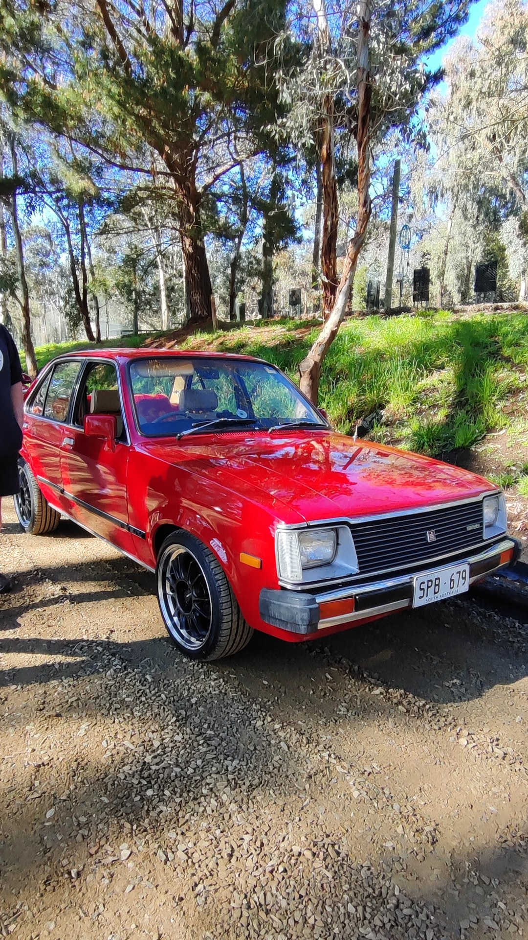 Adelaide Hills COFFEE RUN! Gumeracha, part 15 of 38.
Blue Ford Mustang 1st Gen #1
Black Chevrolet Camaro 1st Gen #1 · S