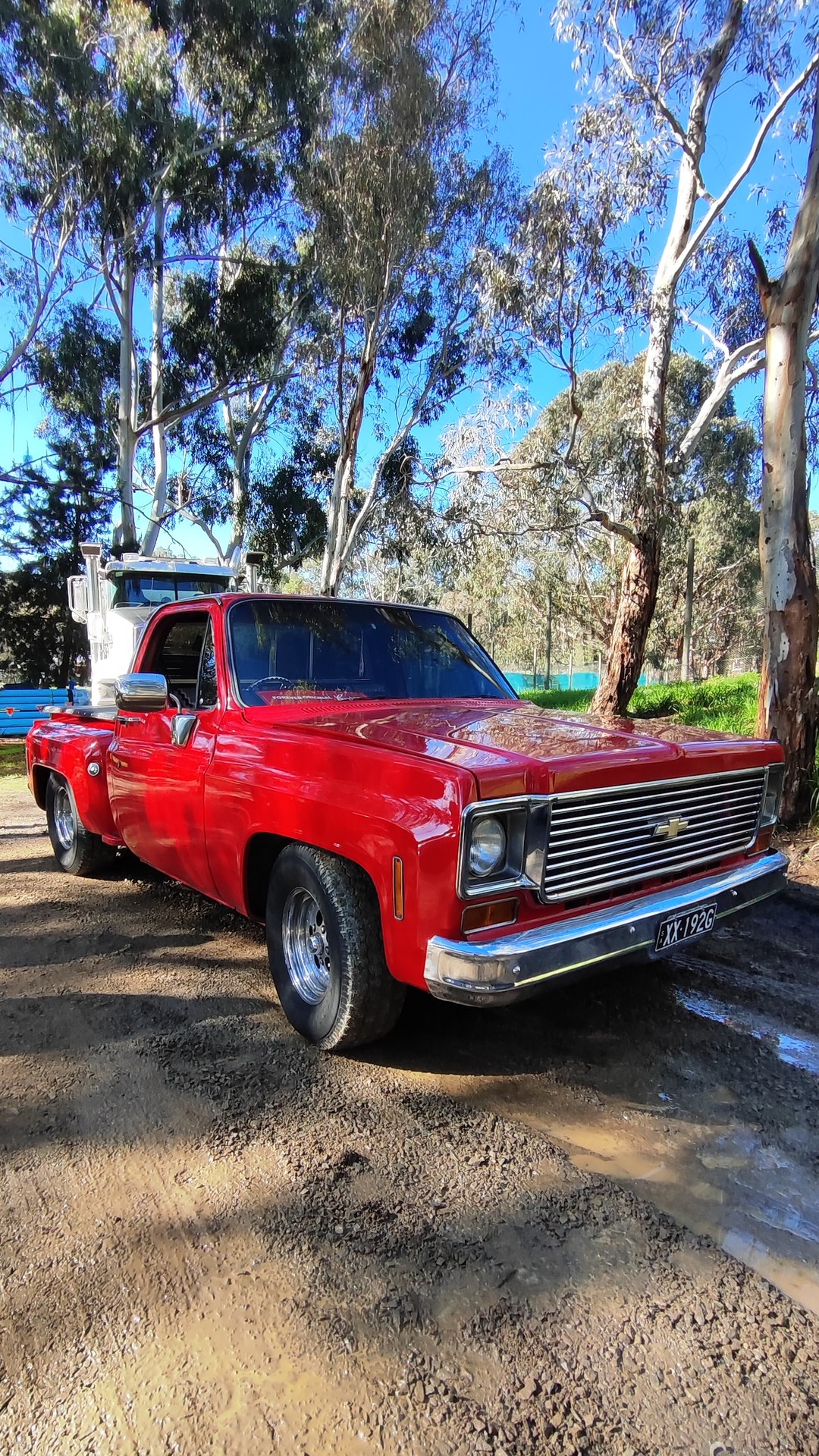 Adelaide Hills COFFEE RUN! Gumeracha, part 19 of 38.

Red Chevrolet Pickup #2 · XX192G
Mazda RX7 FB
Silver Holden Commod