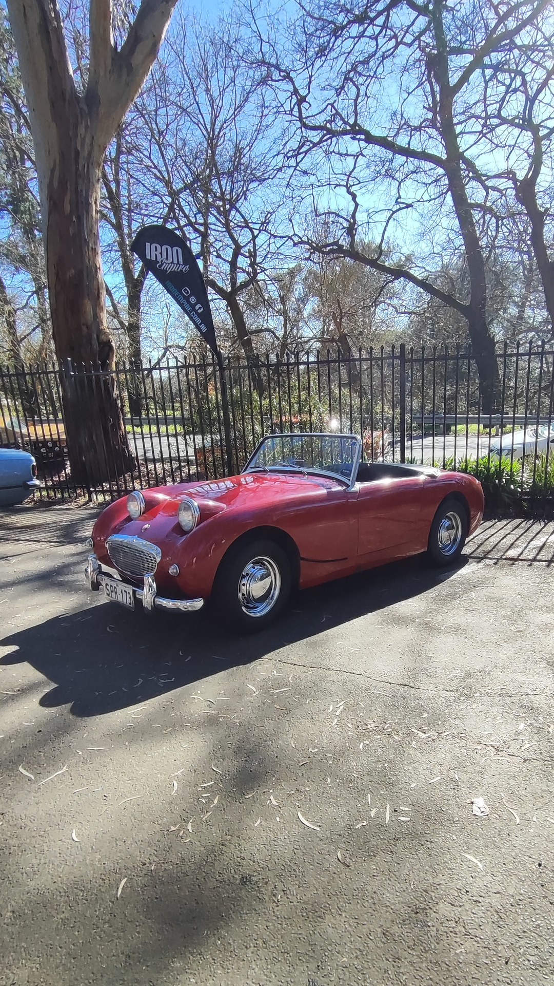 Adelaide Hills COFFEE RUN! Gumeracha, part 28 of 38.

Holden HD · RKD763
Austin Sprite · SPR173
Chevrolet Corvette
White