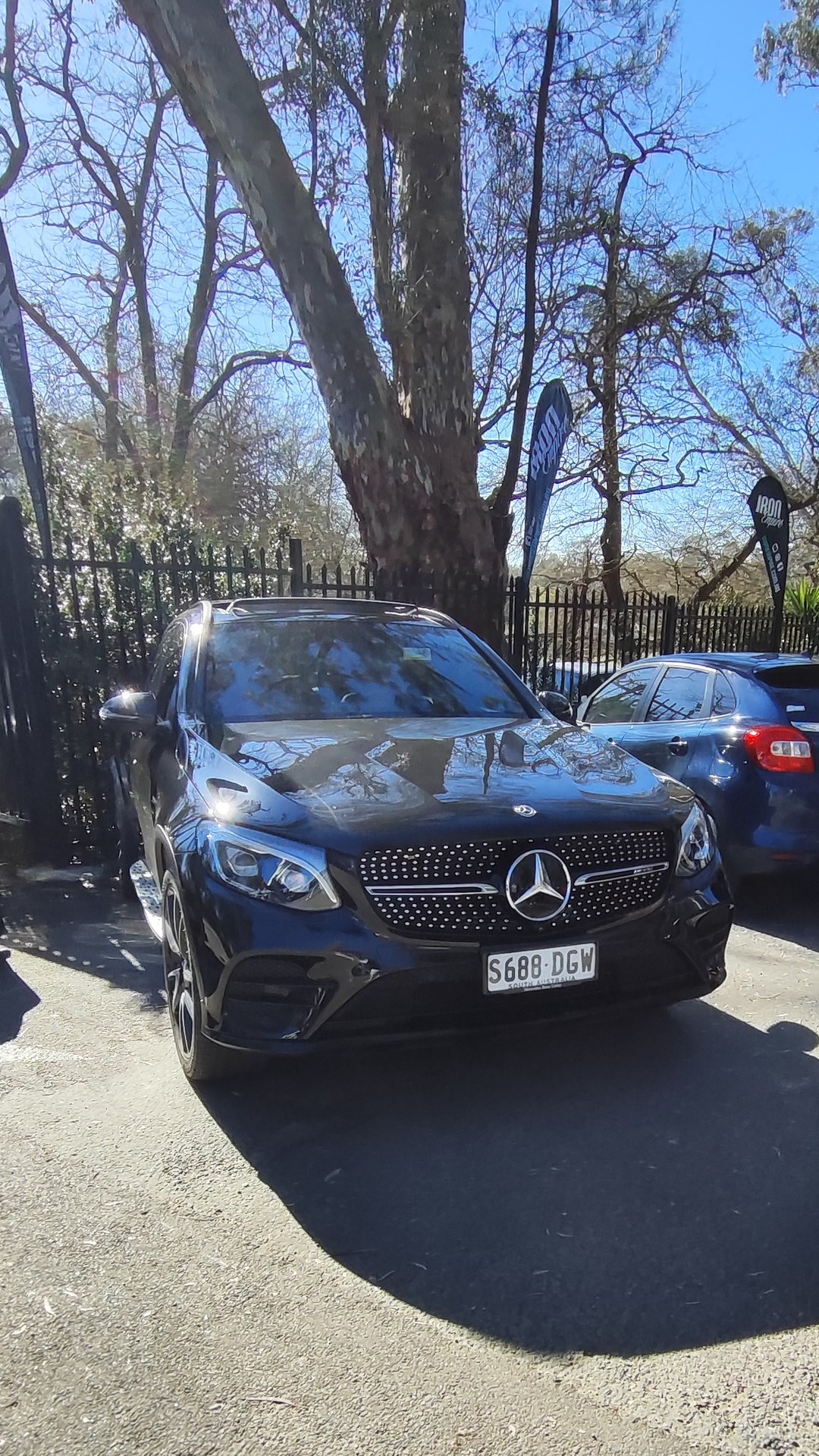 Adelaide Hills COFFEE RUN! Gumeracha, part 32 of 38.

Green Mazda RX4 · RXX003
Red Mazda RX7 FC · RXSEVN
Mercedes-AMG GL