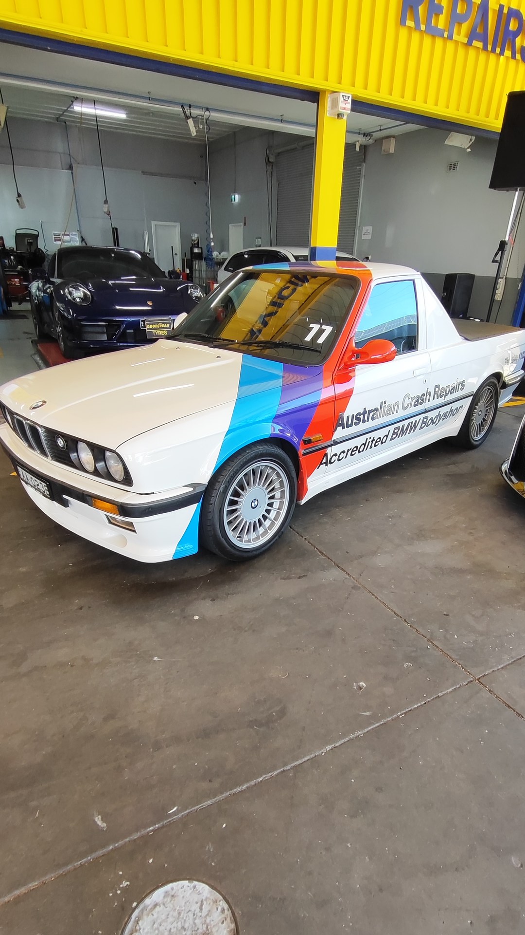 BMW 3 Series

I love this thing. I really want to do a crazy custom build like this. I think it has a stock engine. I th