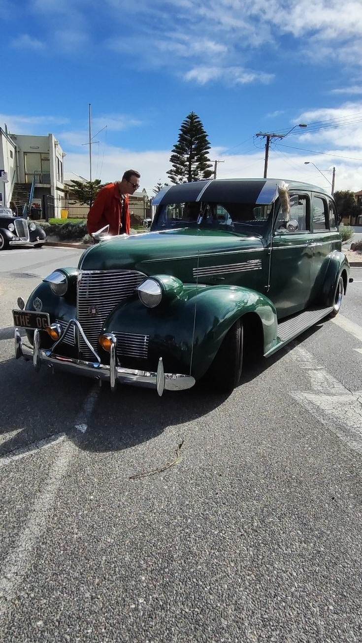 Chevrolet Deluxe · THEOG