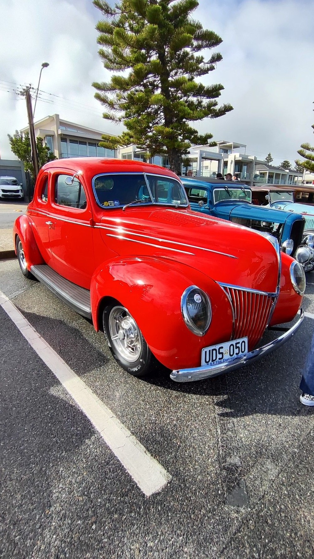 Ford Super Deluxe