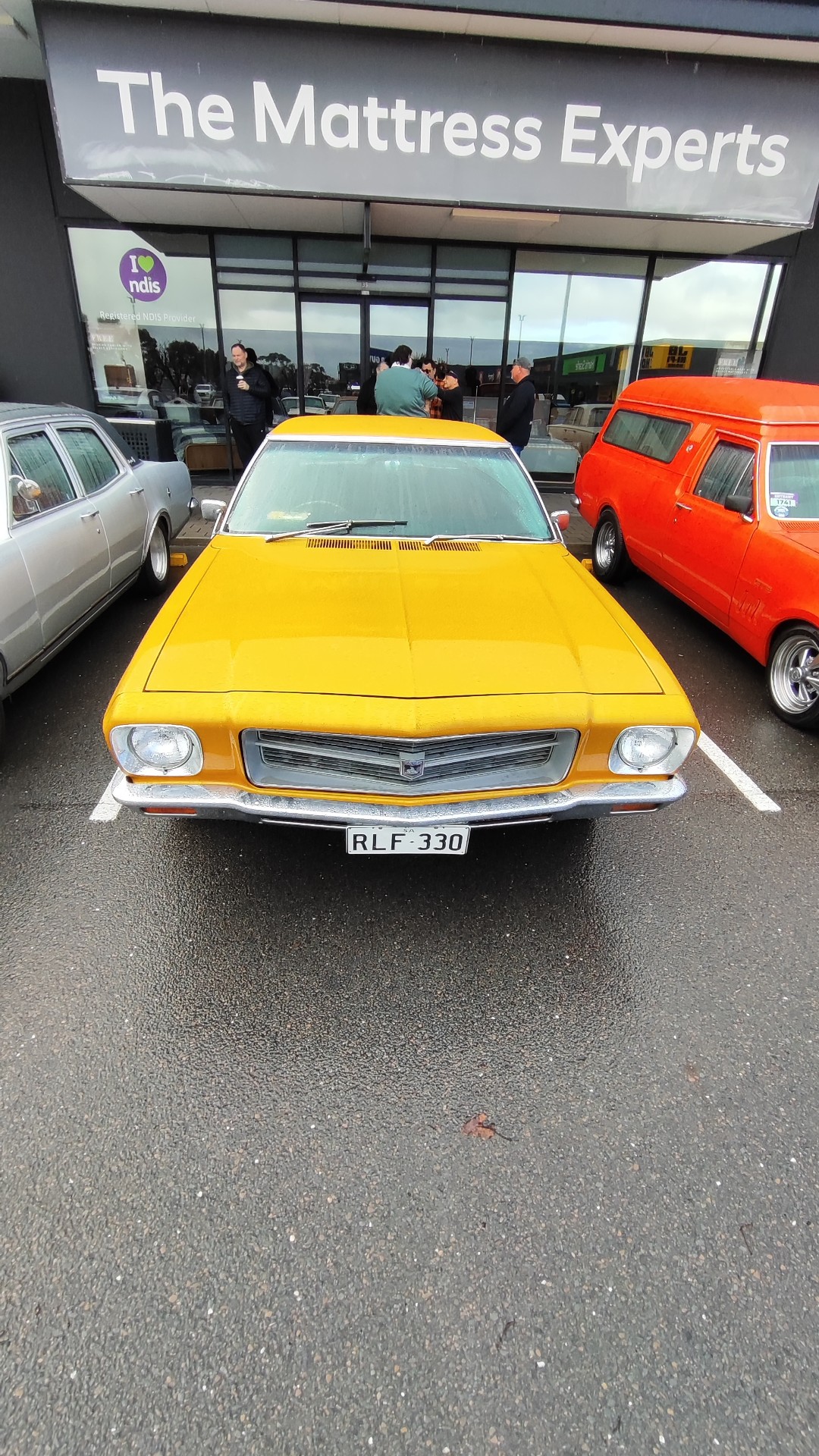 Holden Kingswood HQ · RLF330