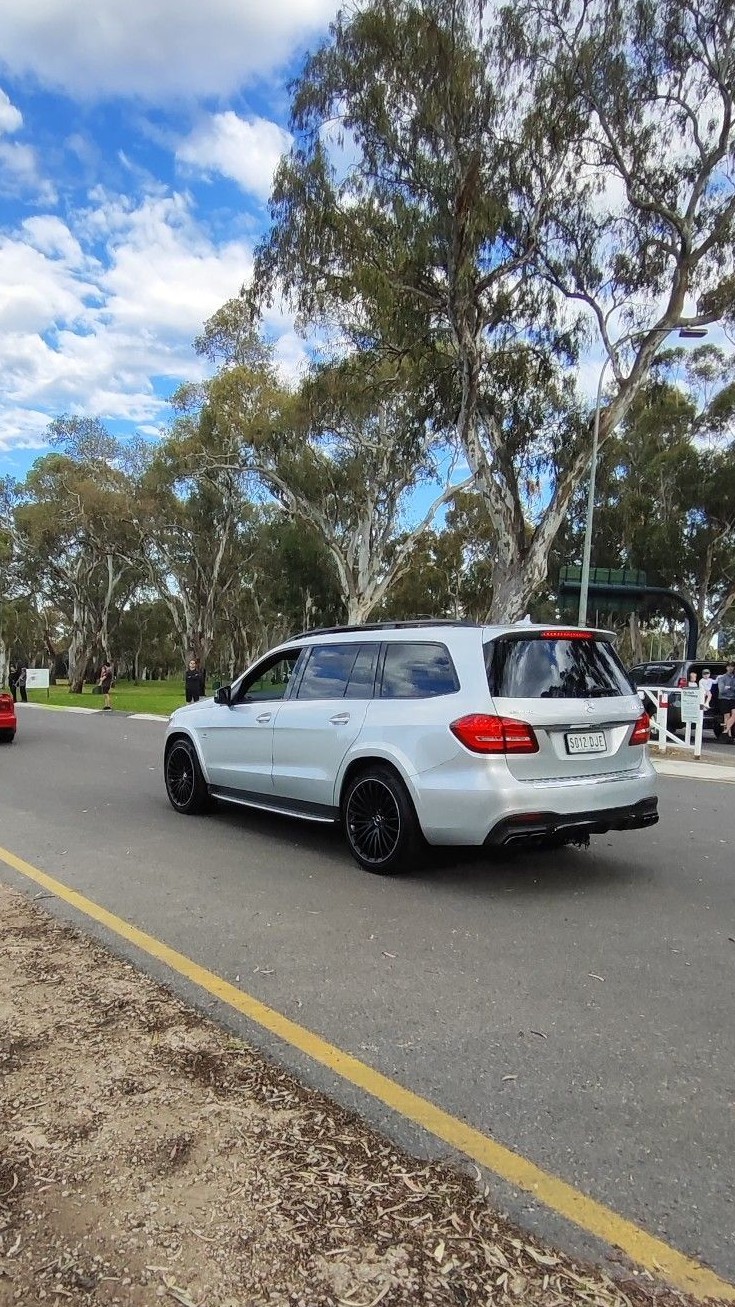 Mercedes-Benz GLC · S012DJE