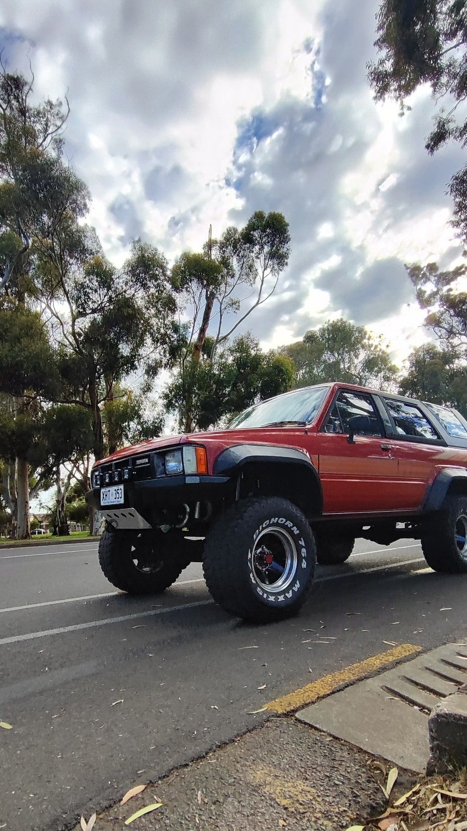 Toyota 4Runner N60 · XHT353