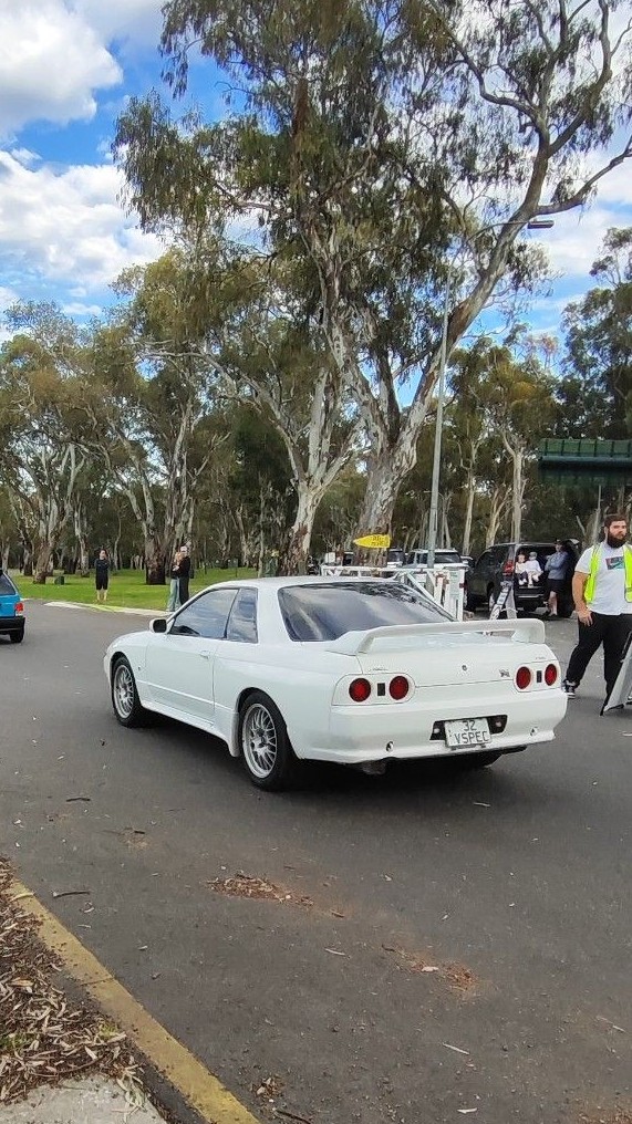 Nissan Skyline R32 GTR · 32VSPEC
