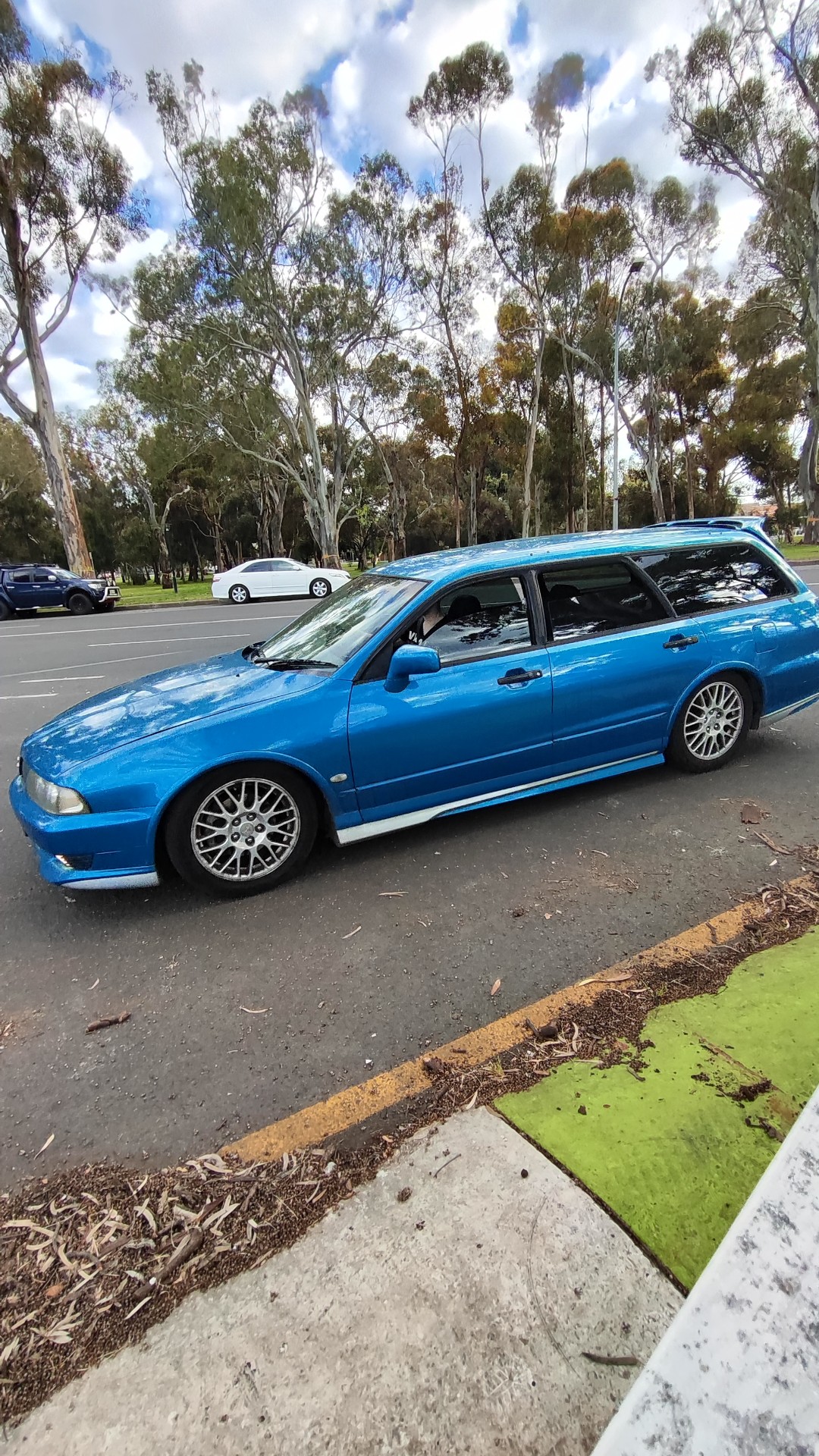 Mitsubishi Legnum