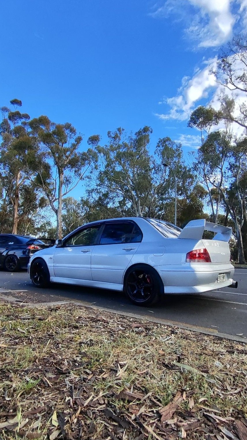 Mitsubishi Lancer Evolution IX MR
