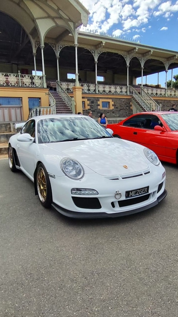 Porsche 911 997 GT3 · MEZGER
