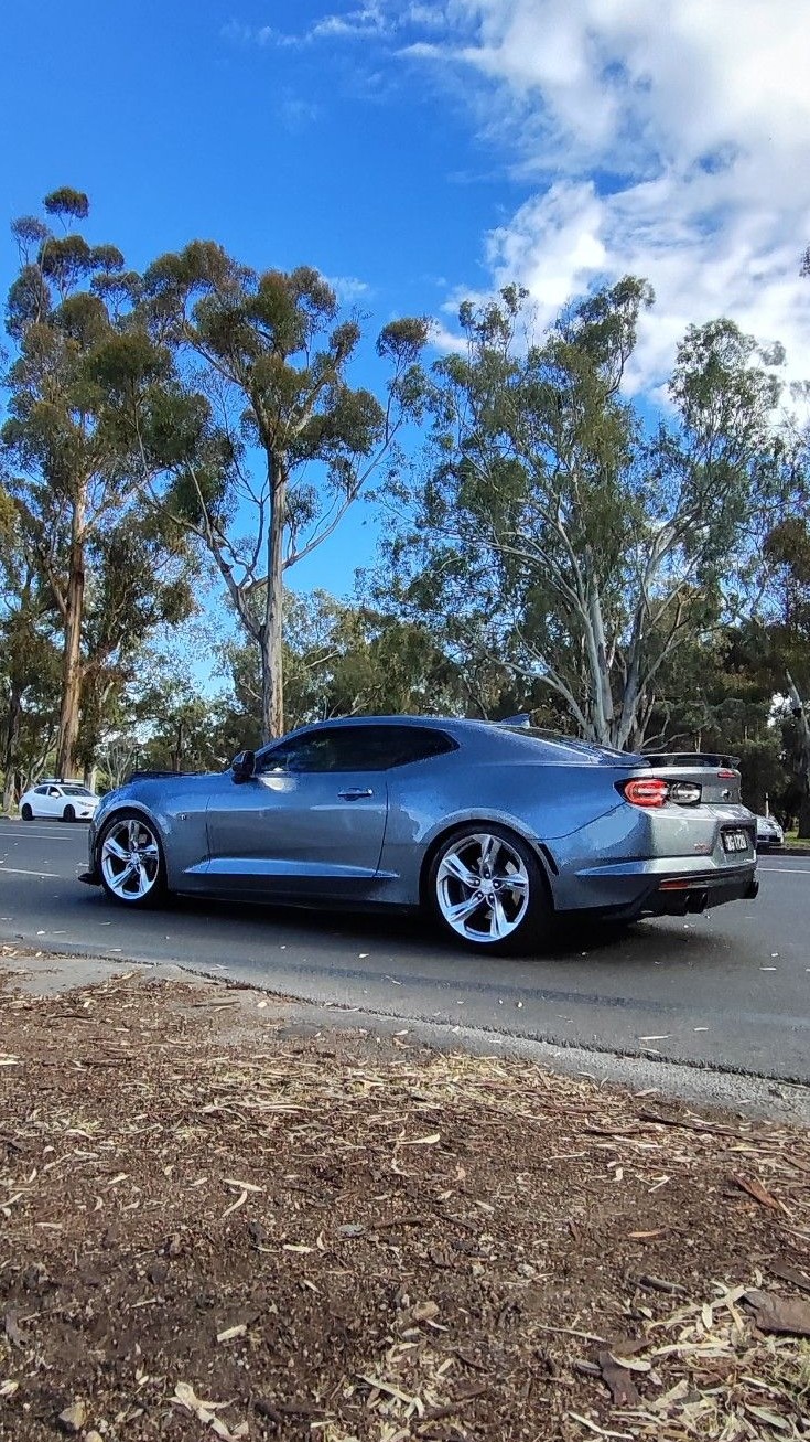 Chevrolet Camaro 6th Gen SS