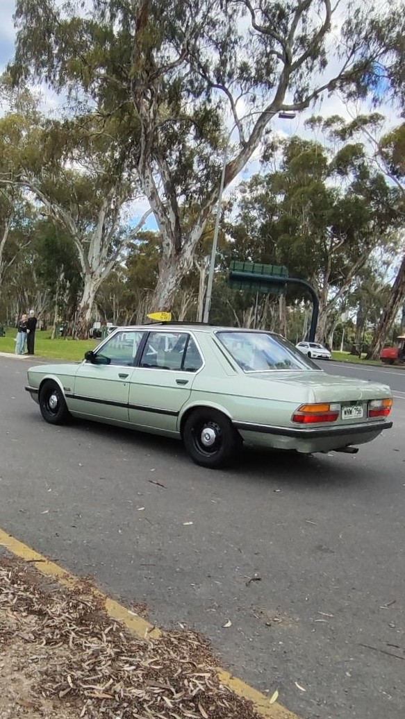 BMW 5 Series E12