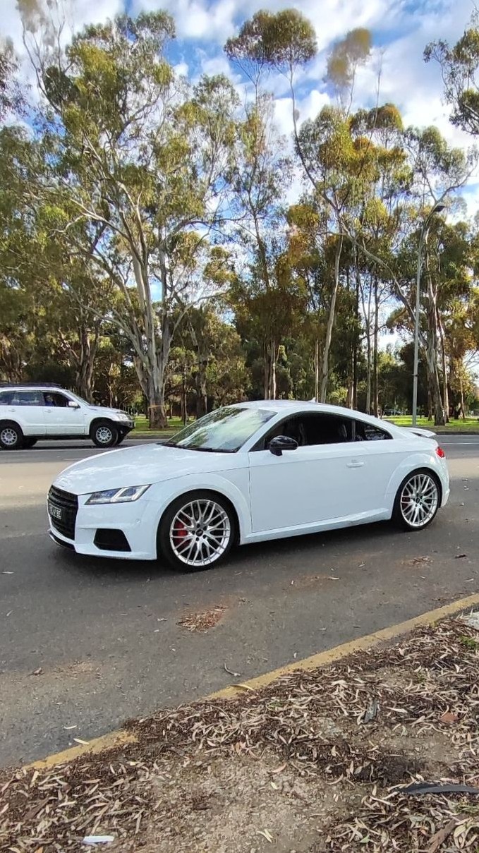 Audi TT 8S
