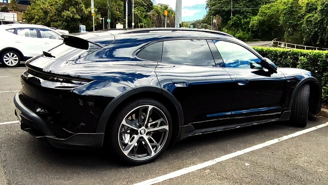 Would make a nice family wagon. 😍