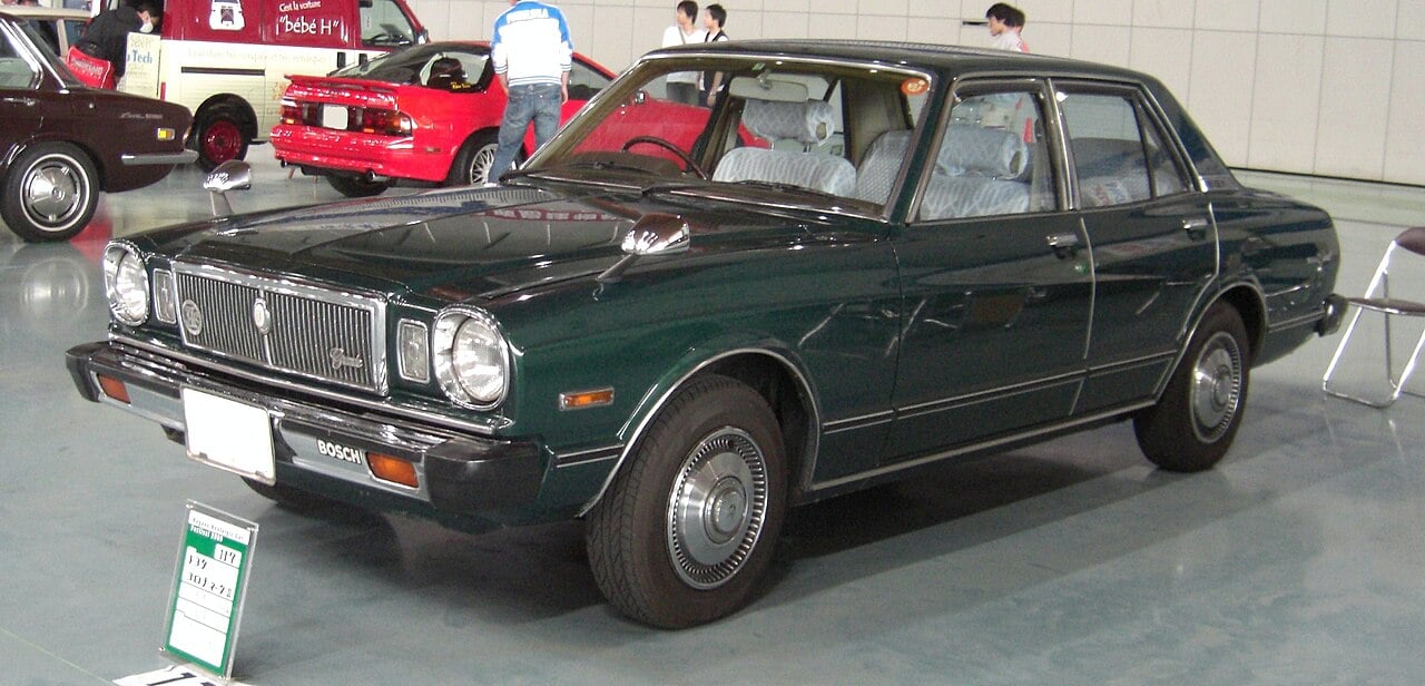 By TTTNIS - Own work, Public Domain, https://commons.wikimedia.org/w/index.php?curid=6686596 @toyota corona mk2
