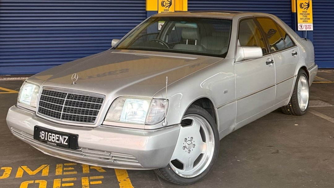 BigBenz

92’ W140 300SE
19 inch Monoblocks