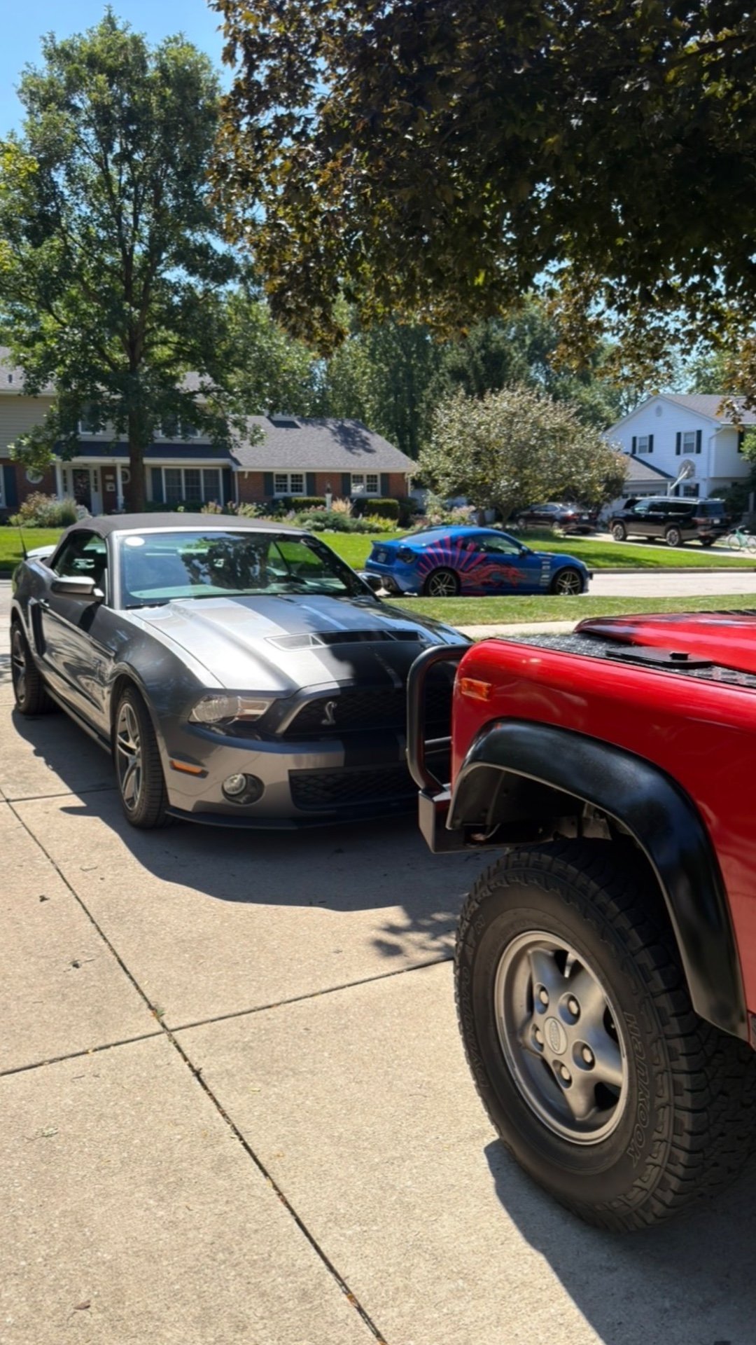 Taking my cars out for much needed sun with these last few warm days I have

@Subaru BRZ‌ 
@Ford Mustang S197 Shelby GT5