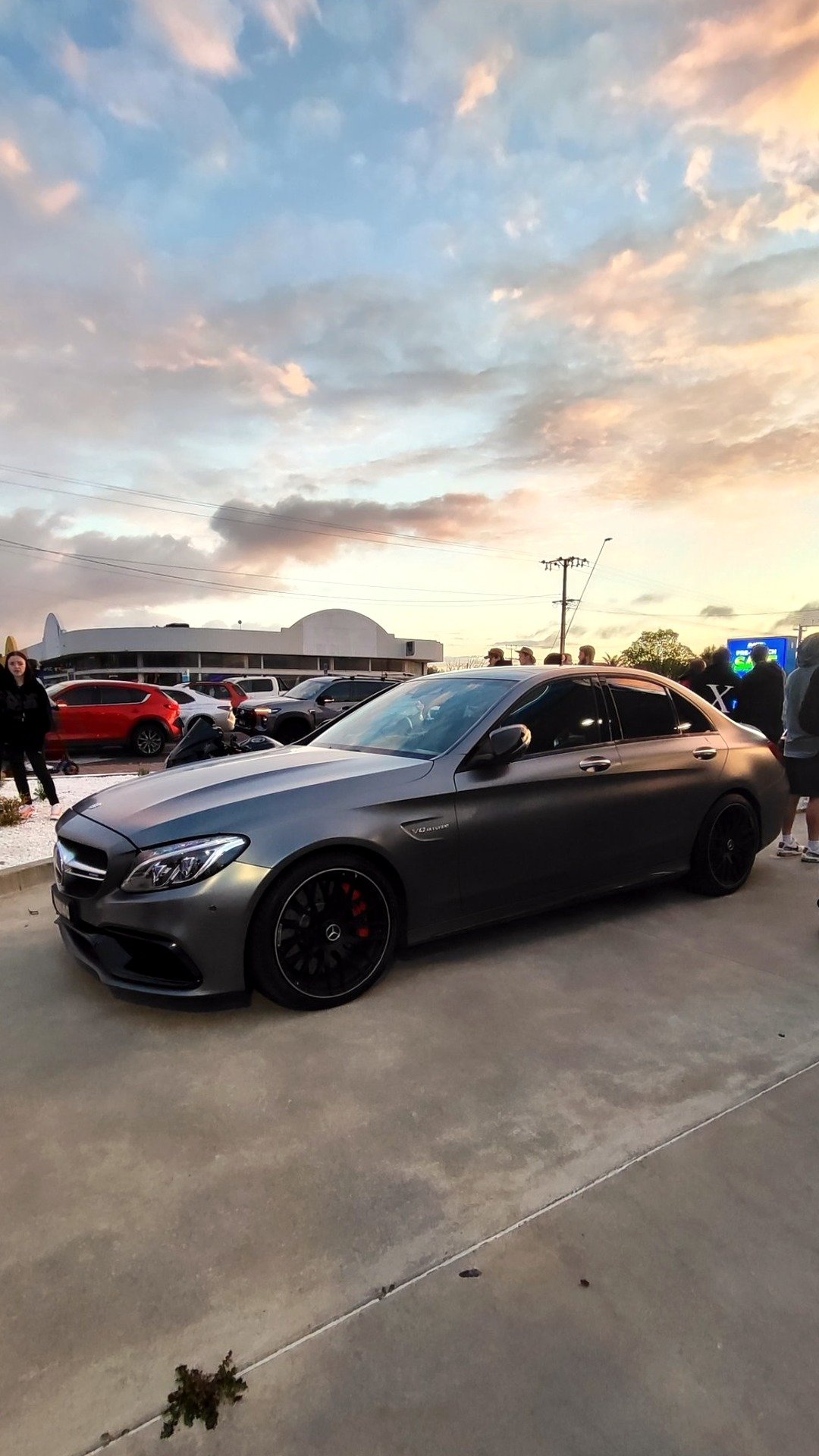 https://drivesome.com/virtual-car-shows/lmct-petrol-station-grand-opening-2026-10-02