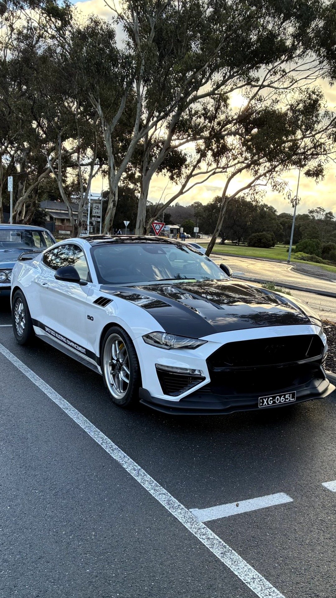 @cars-on-coast This thing was 1 of 3 crazy Mustangs this morning. Done by @EME (Eastside Mustang Enhancement)#pages/eme-
