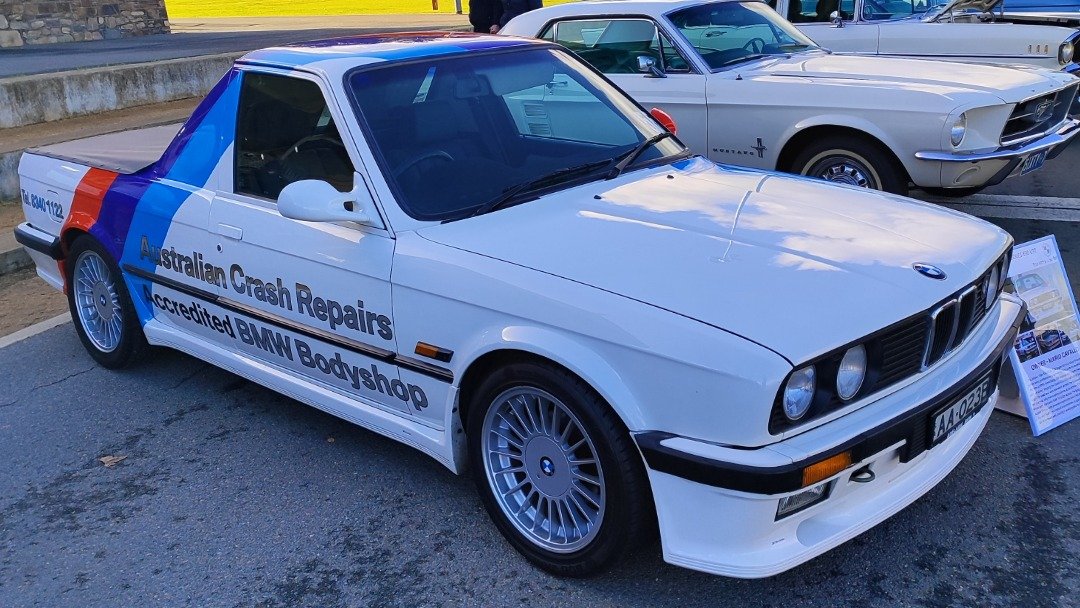@vic-park-pitstop BMW should have made a E30 ute it looks awesome.