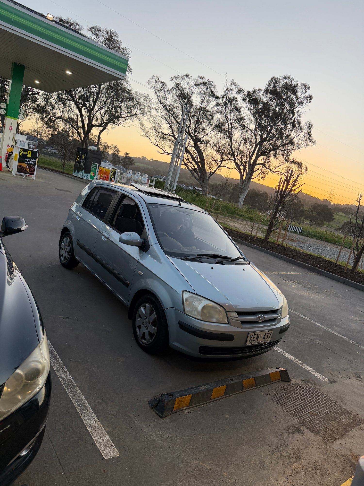 Getz

Pos daily with a sunroof (only reason I bought it cause Ive never seen one with a sunroof)