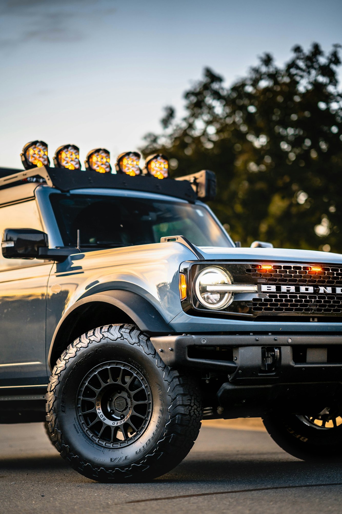 I love when the new Bronco's are all decked out. Stock they look pretty boring.