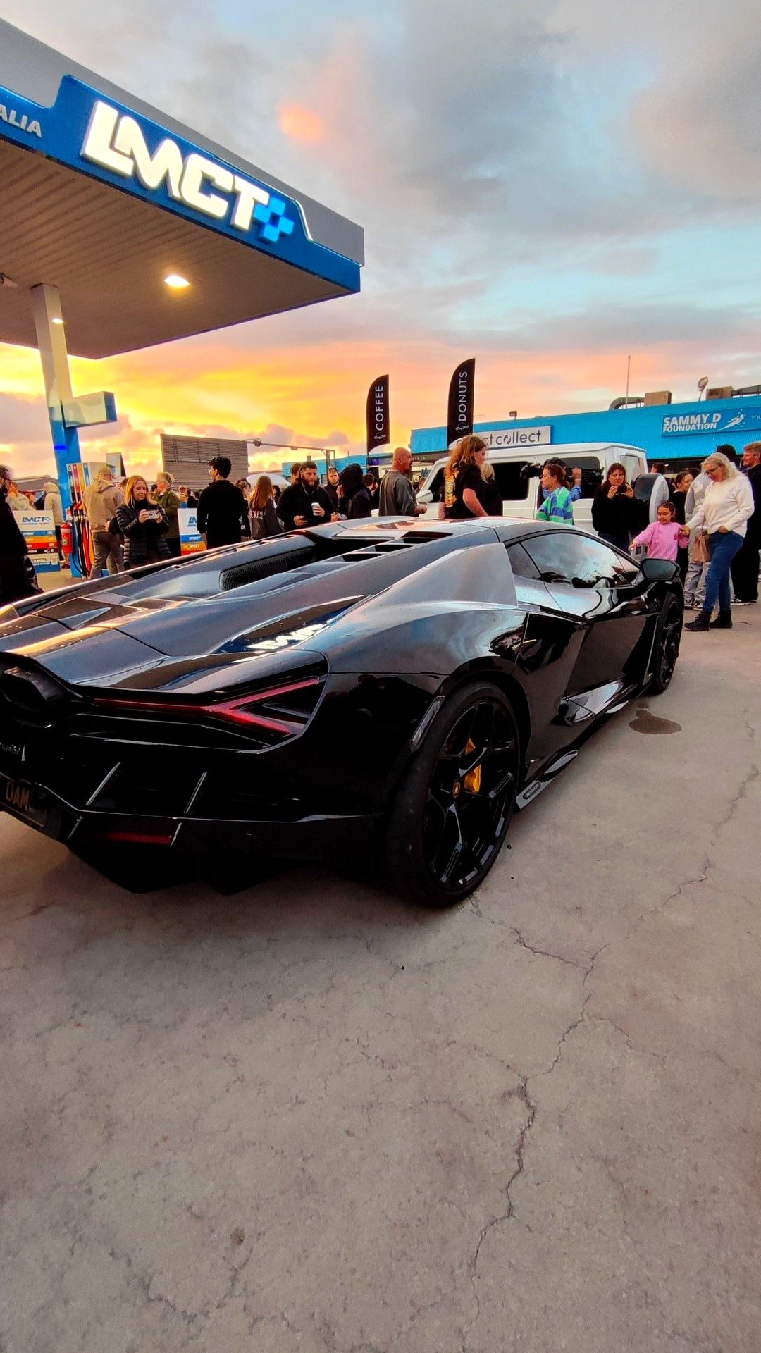 https://drivesome.com/virtual-car-shows/lmct-petrol-station-grand-opening-2026-10-02