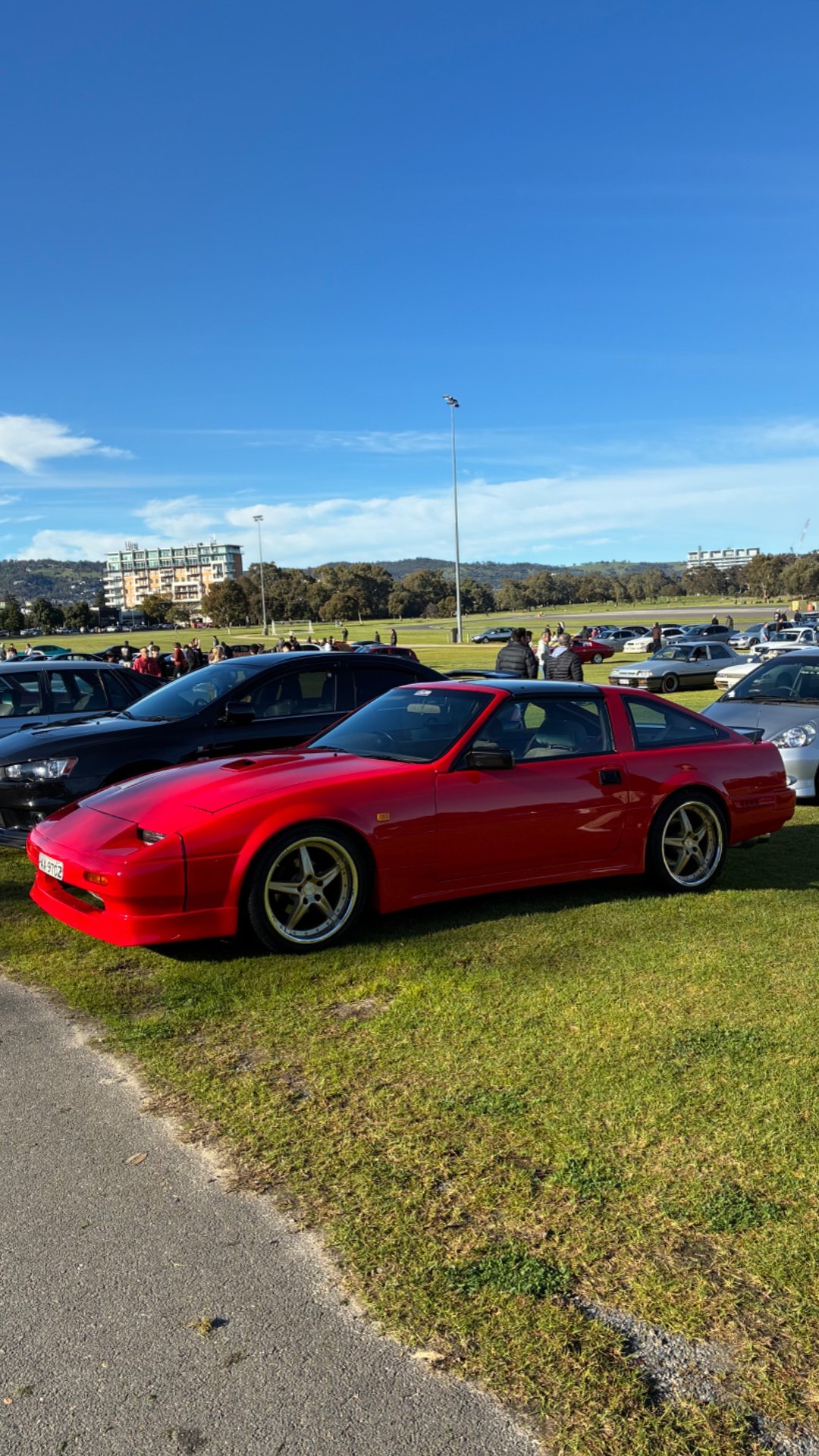 I think I like the old 300 over the newer. @Vic Park Pitstop#events/vic-park-pitstop‌
