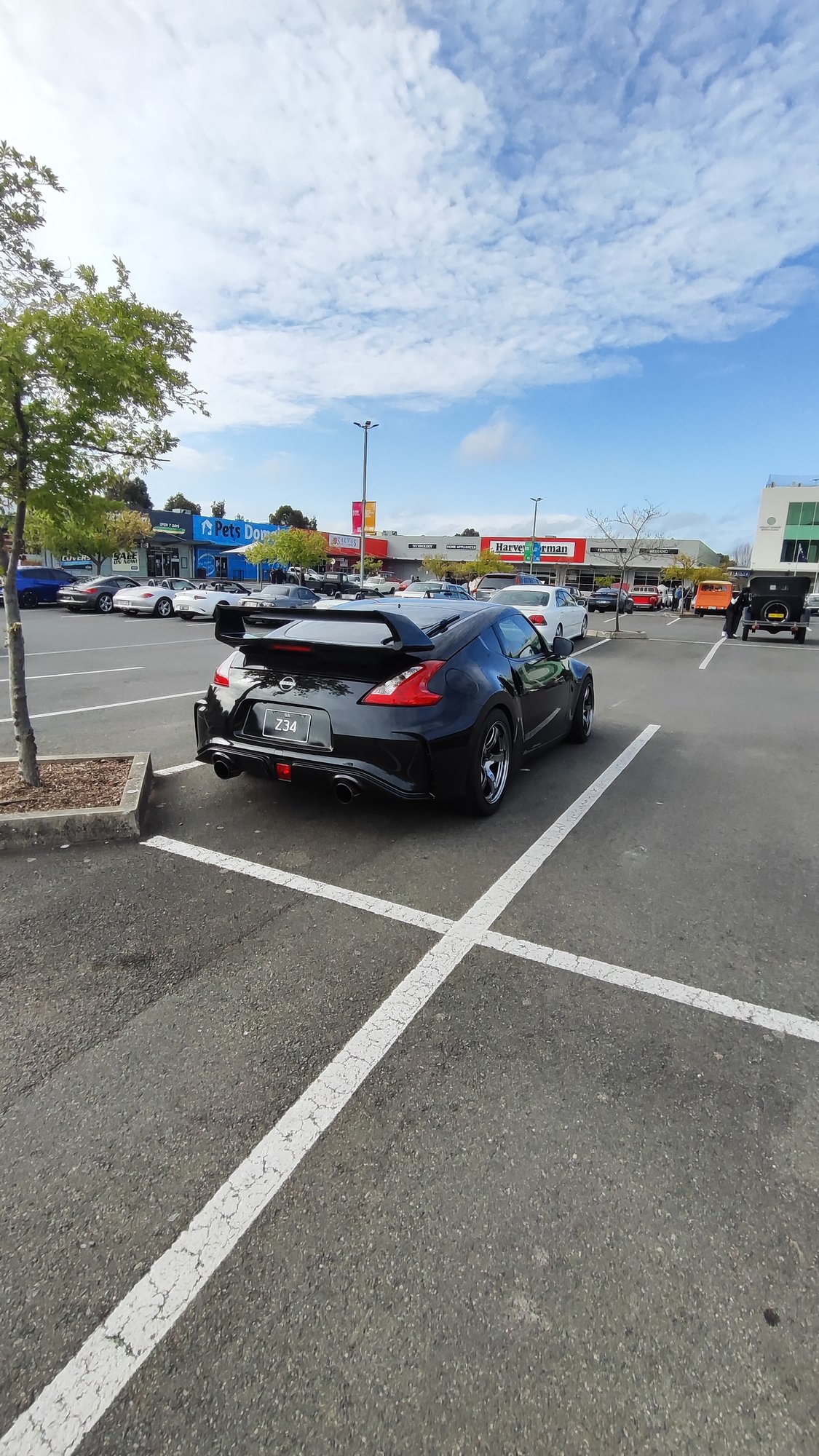 https://drivesome.com/virtual-car-shows/cars-coffee-mount-barker-lgw0u