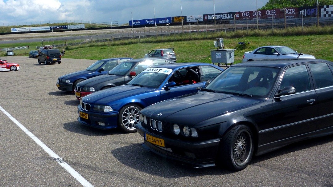 BMWs are everywhere they are like taxis
@Zandvoort Circuit#pages/zandvoort-circuit