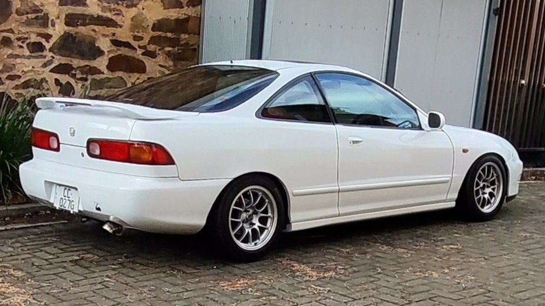 I love walking to the shops and seeing a real car enthusiast's car. You can tell who loves cars by what they have done, 