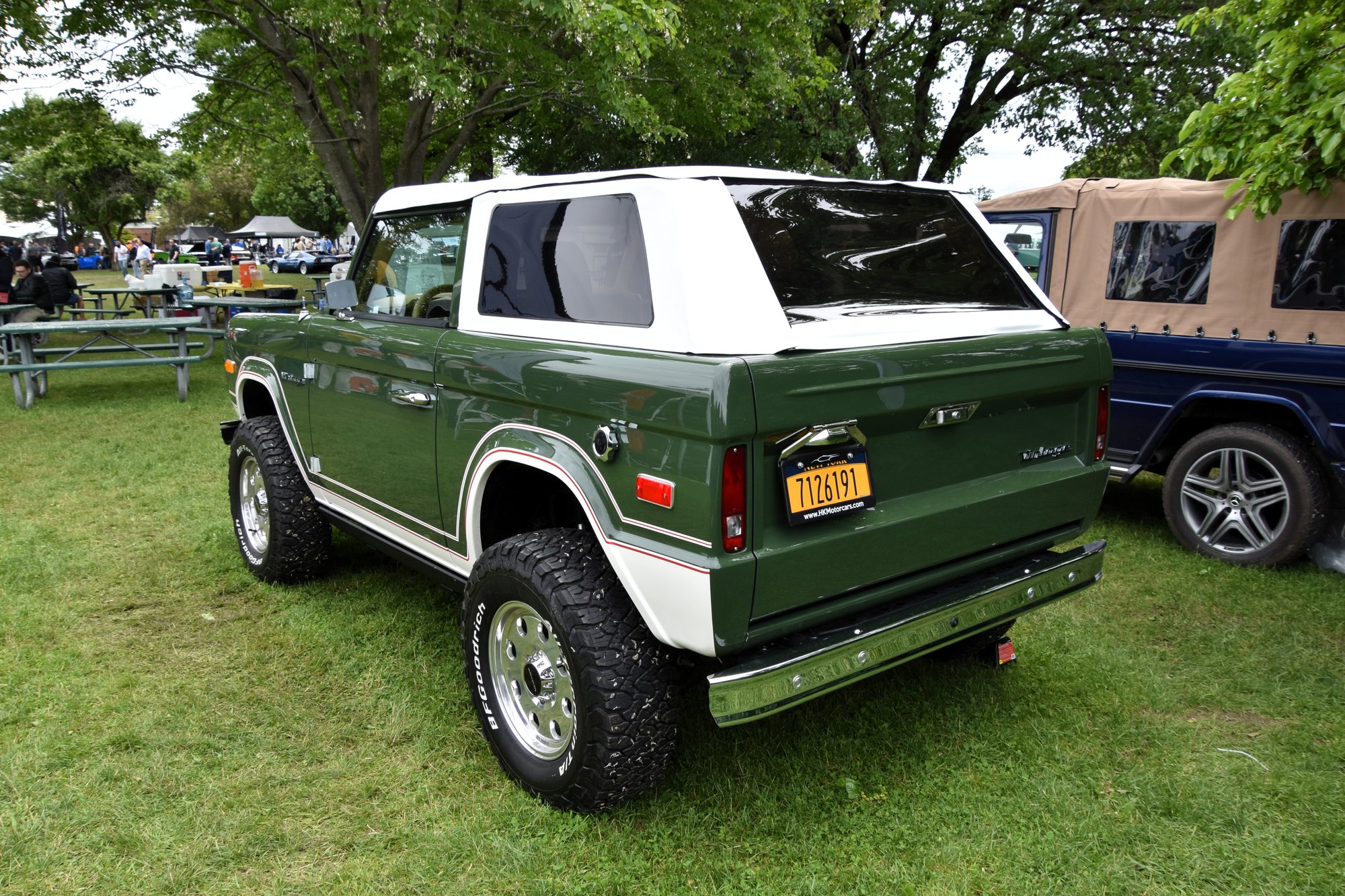 Vintage Bronco
Built by Vintage (formerly Vintage Broncos), the company founded by Chau Nguyen. It is a brand new truck