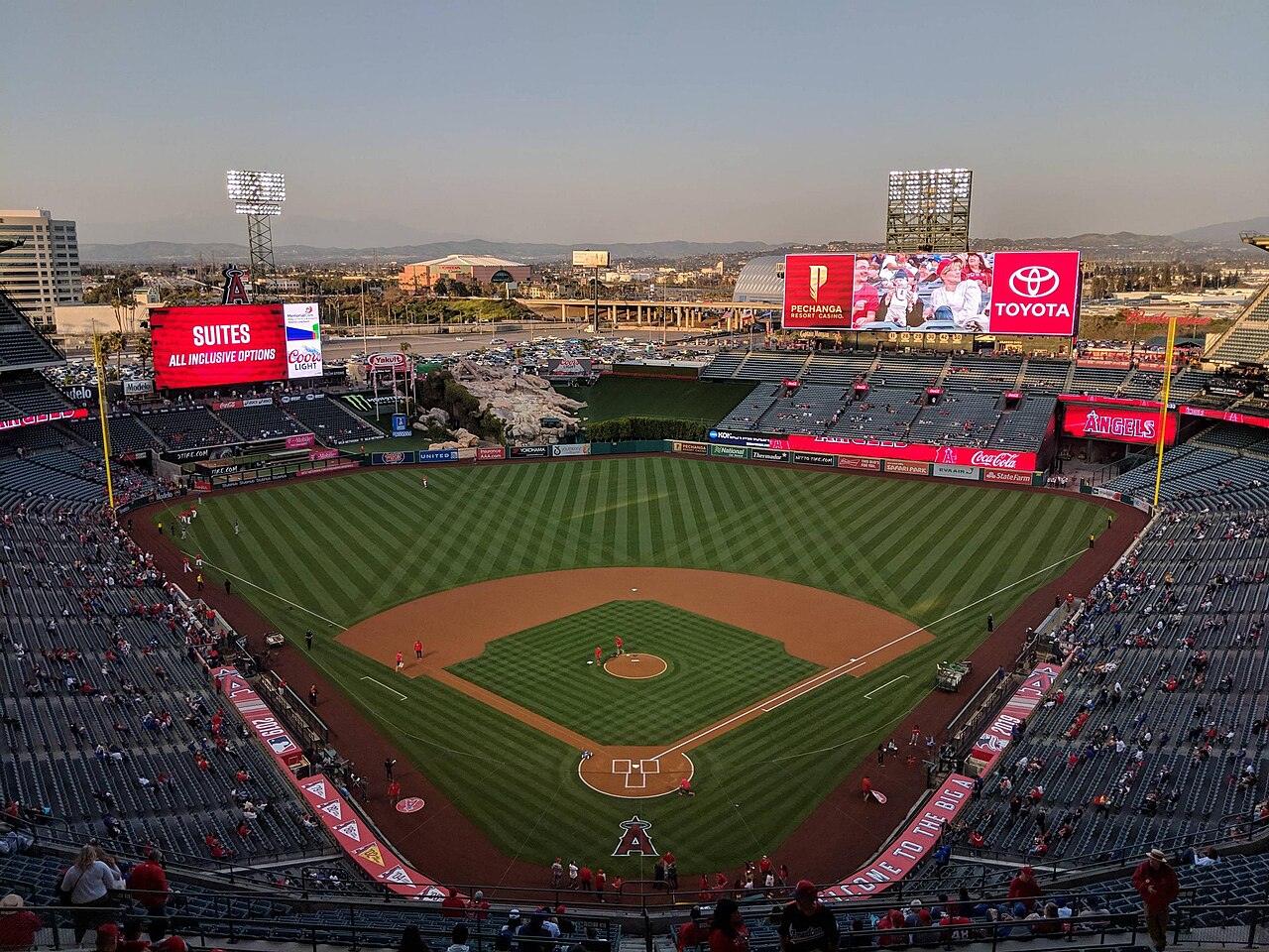 Angel Stadium of Anaheim circuit layout