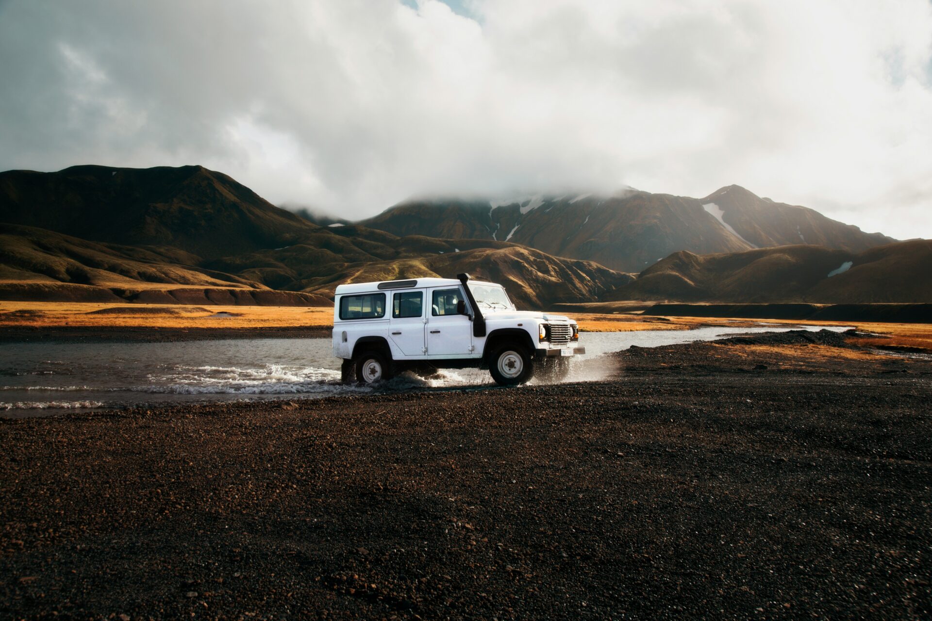 Land Rover Defender in its natural habitat.