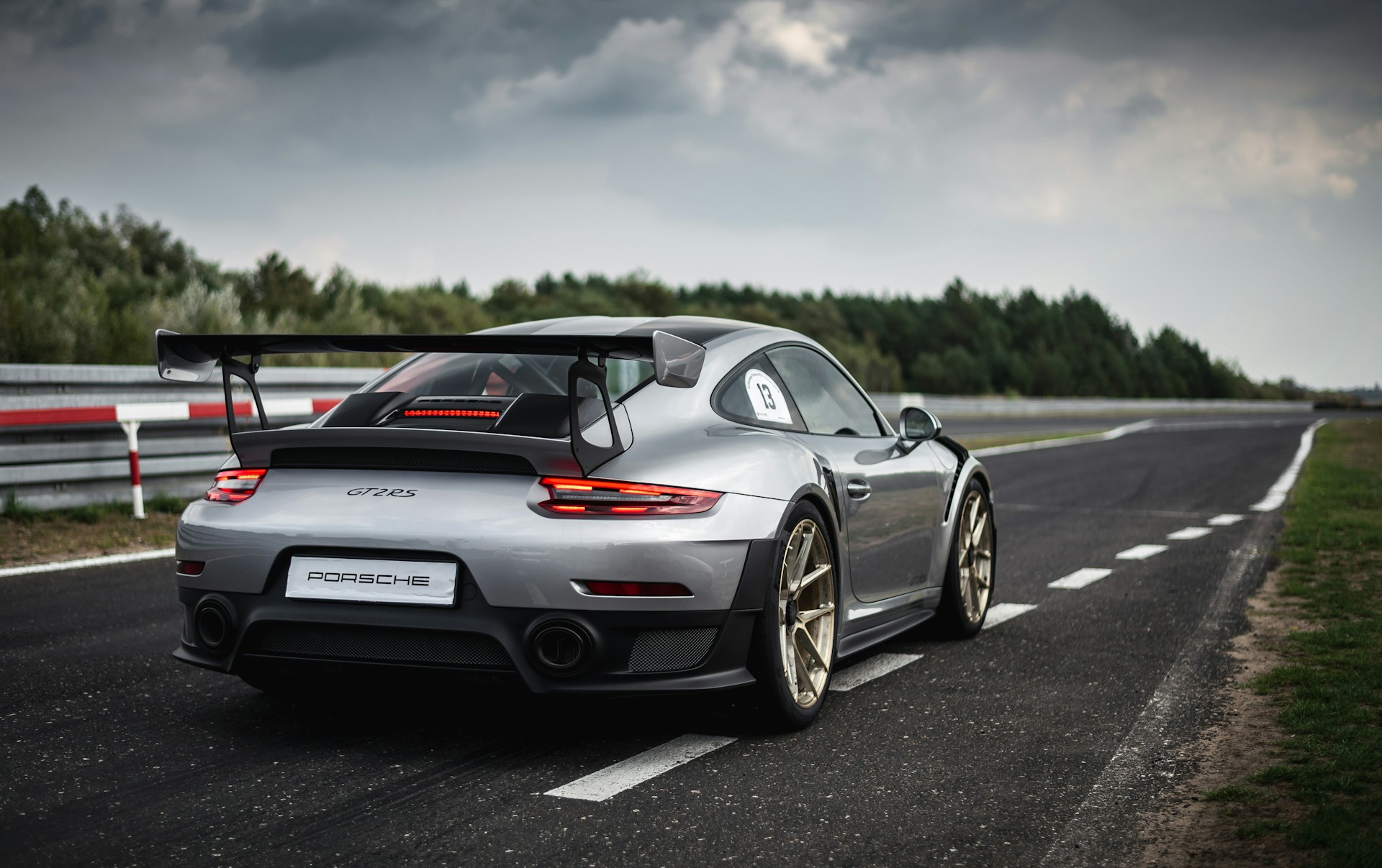 The window maker Porsche 911 991 GT2 RS
