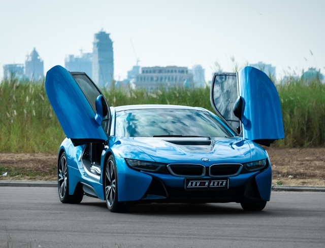 We loved the BMW i8 I12 until we sat in it. #tightfit