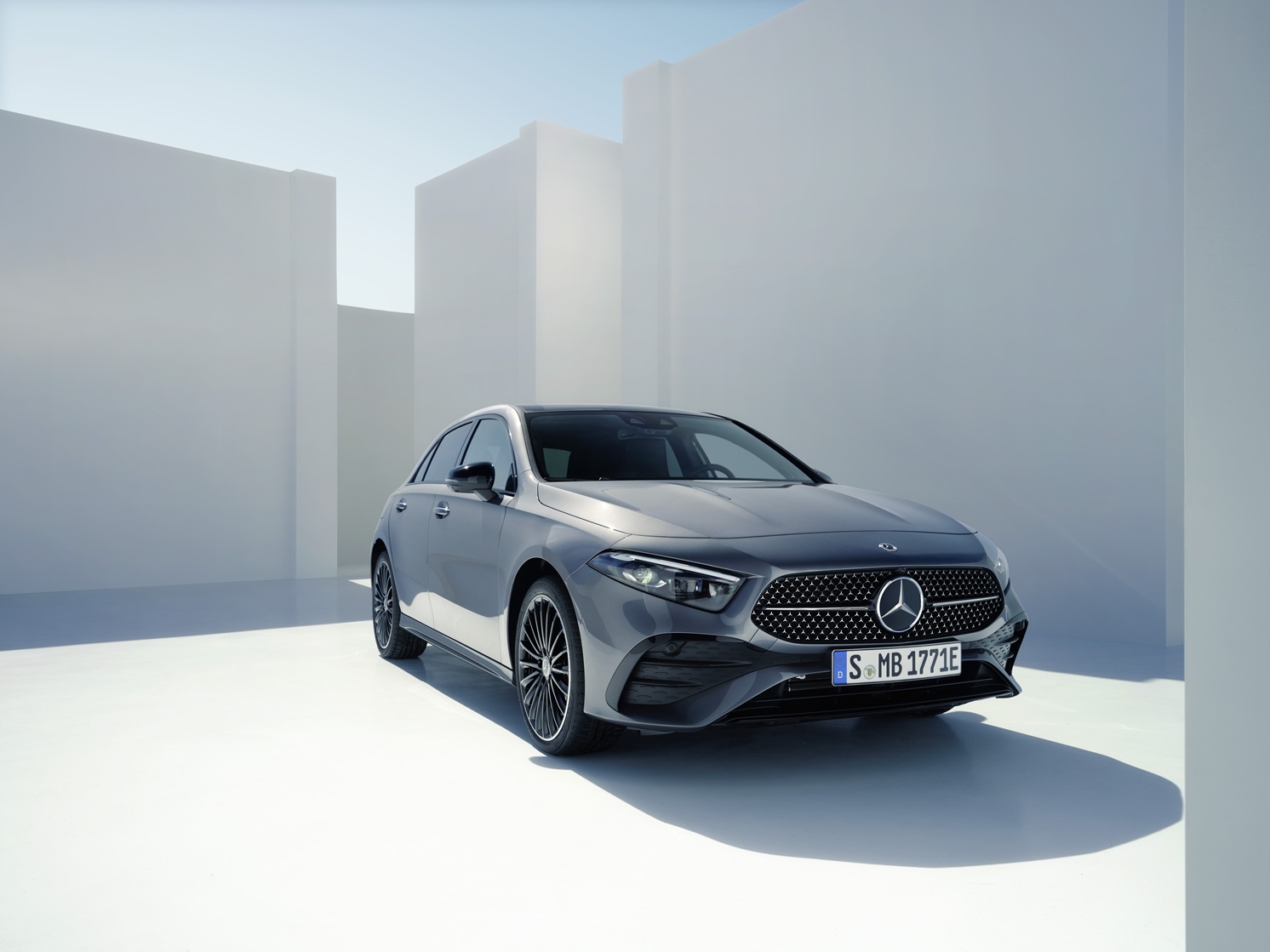 @Mercedes-Benz‌