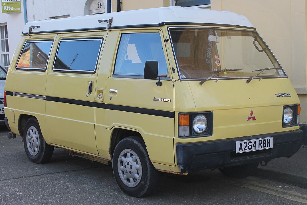 Mitsubishi L300 2nd Gen By Charlie from United Kingdom - 1984 Mitsubishi L300 campervan, CC BY 2.0, https://commons.wiki
